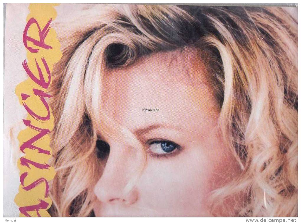 POSTERS - Kim BASINGER - 6 Stunning Posters - Objets Dérivés