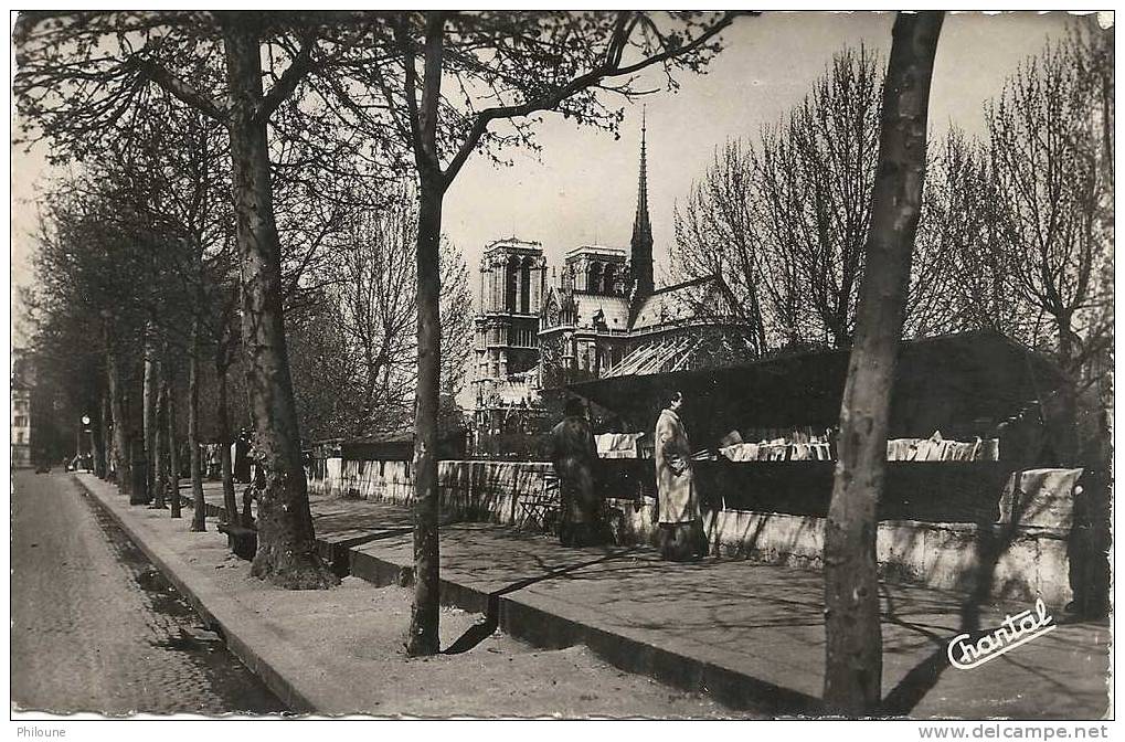 Paris - Les Bouquinistes Sur Les Quais, Ref 1101-231 - La Seine Et Ses Bords