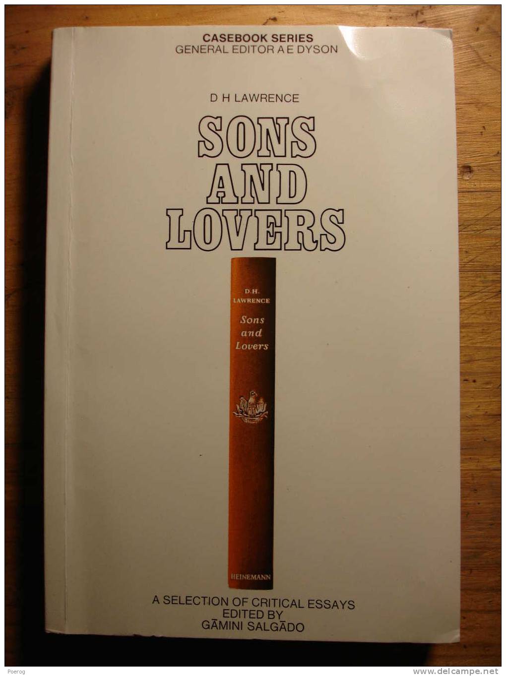 A SELECTION OF CRITICAL ESSAYS ON D.H. LAWRENCE´ S SONS AND LOVERS - CASEBOOK SERIES - Livre En Anglais - Essays & Speeches