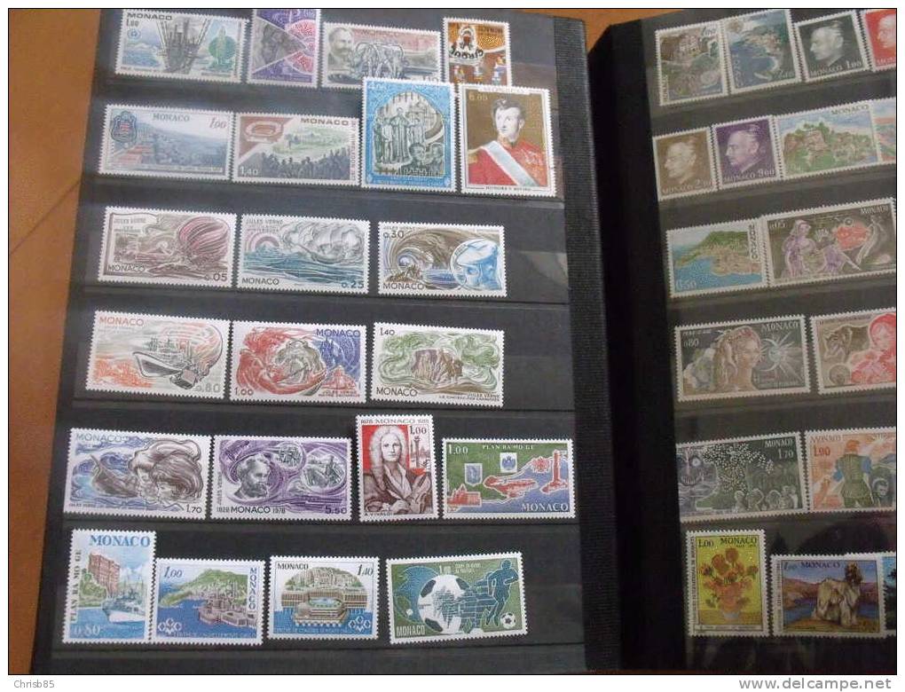 COLLECTION TIMBRES MONACO NEUVE 1950 A 1979