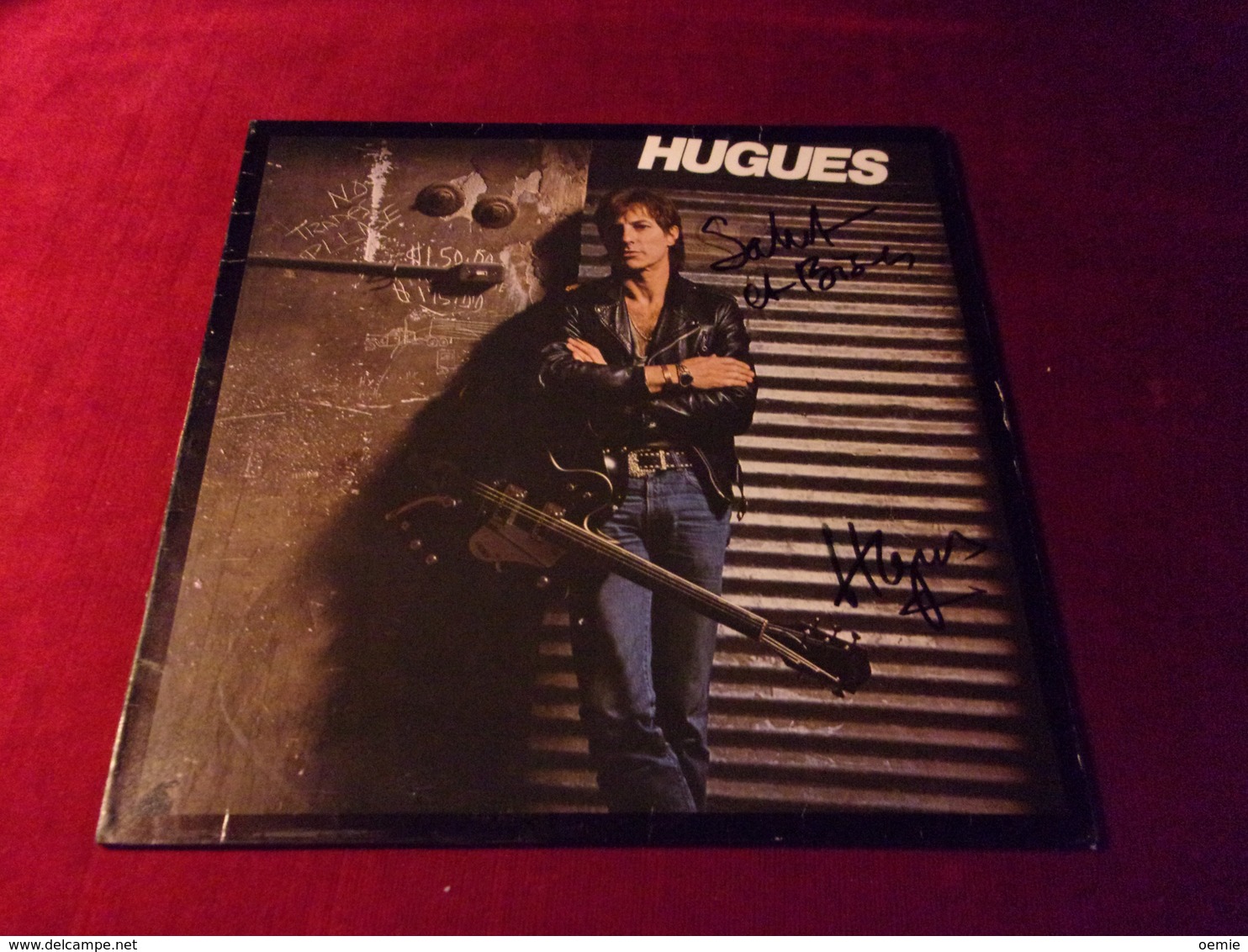 HUGUES   AUFRAY  °   AUTOGRAPHE  SUR VINYLE  33 TOURS - Autographs