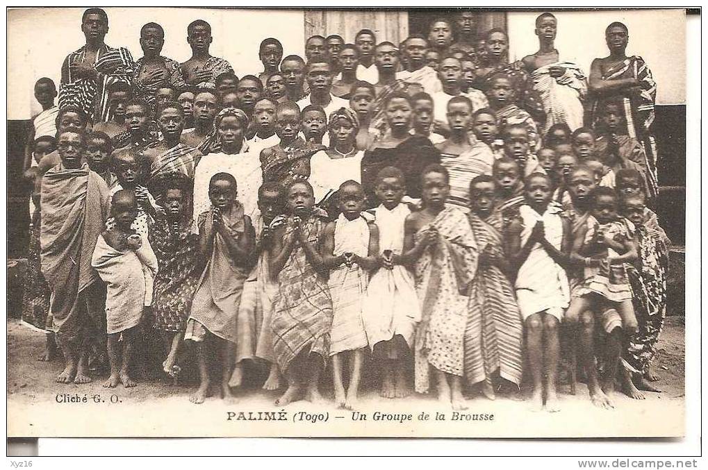 Palimé Un Groupe De La Brousse - Togo