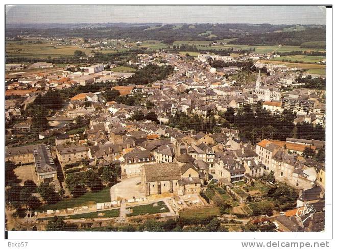 64 - Pyrénées-Atlantiques - OLORON-Sainte-Marie - Vue Générale , Eglises Sainte-Croix Et Notre-Dame  Format  10,5 X 14,8 - Oloron Sainte Marie