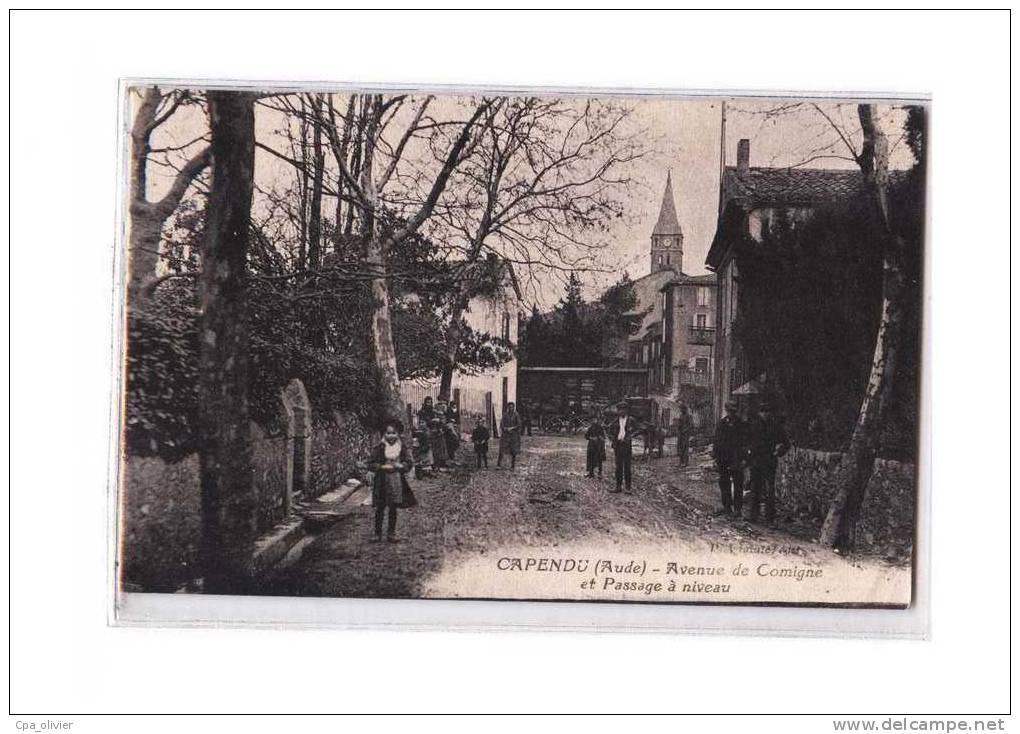 11 CAPENDU Avenue De Comigne, Passage à Niveau, Bien Animée, Ed Vialate, 192? - Capendu