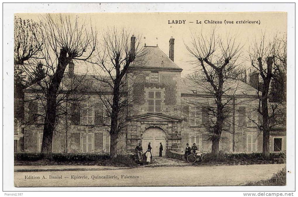 Ref 174 - LARDY - Le  Château - Vue Extérieure - Jolie Carte Animée De 1908 - Lardy