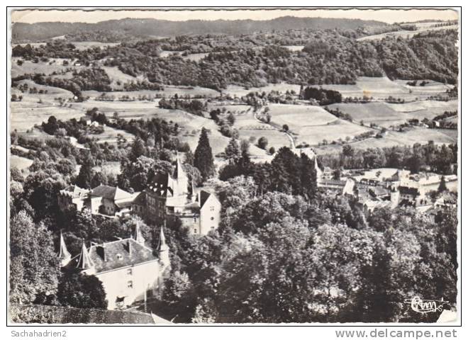 38. Cpsm. ST-GEOIRE-EN-VALDAINE. Châteaux De Clermont Et De La Rochette. A Droite Le Village. 5091 - Saint-Geoire-en-Valdaine