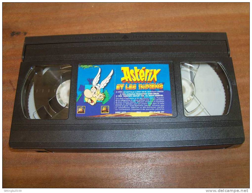 ASTERIX Et LES INDIENS. Le Film En K7 Hi-Fi Stereo + Une Entrée Gratuite Au PARC ASTERIX. 1995 Ed. A. R/GOSCINNY-UDERZO - Kassetten & DVD