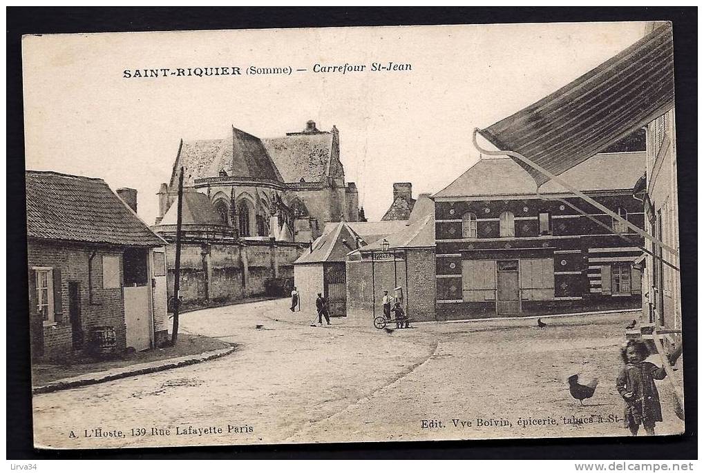 CPA  ANCIENNE- FRANCE- SAINT-RIQUIER (80)- LE CARREFOUR SAINT-JEAN AVEC BELLE ANIMATION- EGLISE- POULES - Saint Riquier