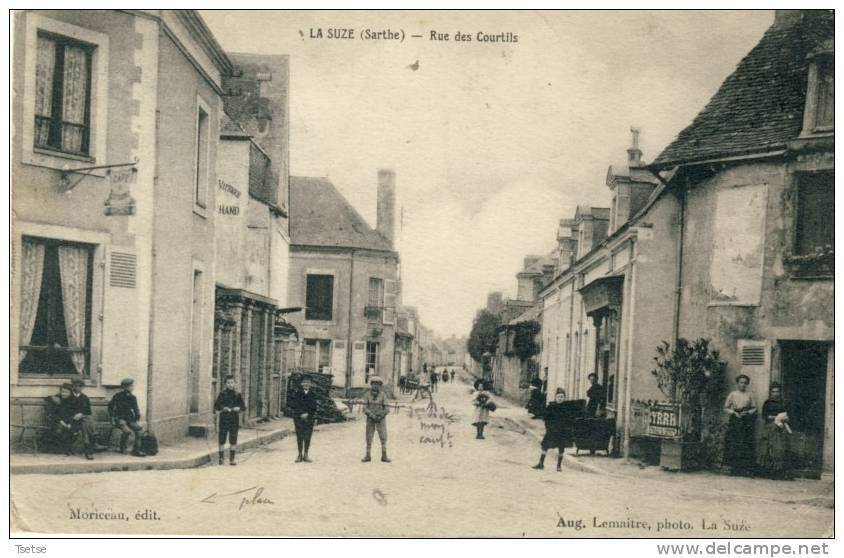 La Suze Sur Sarthe - Rue Des Courtils - Top Animation -1916( Voir Verso ) - La Suze Sur Sarthe