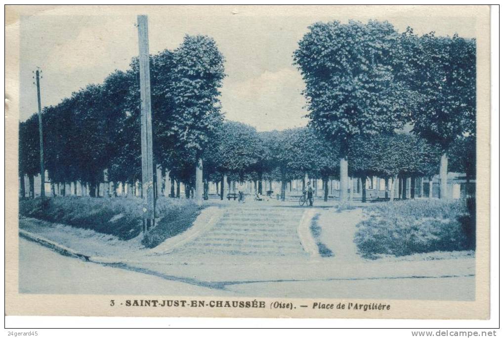 CPSM SAINT JUST EN CHAUSSEE (Oise) - Place De L'Argilière - Saint Just En Chaussee