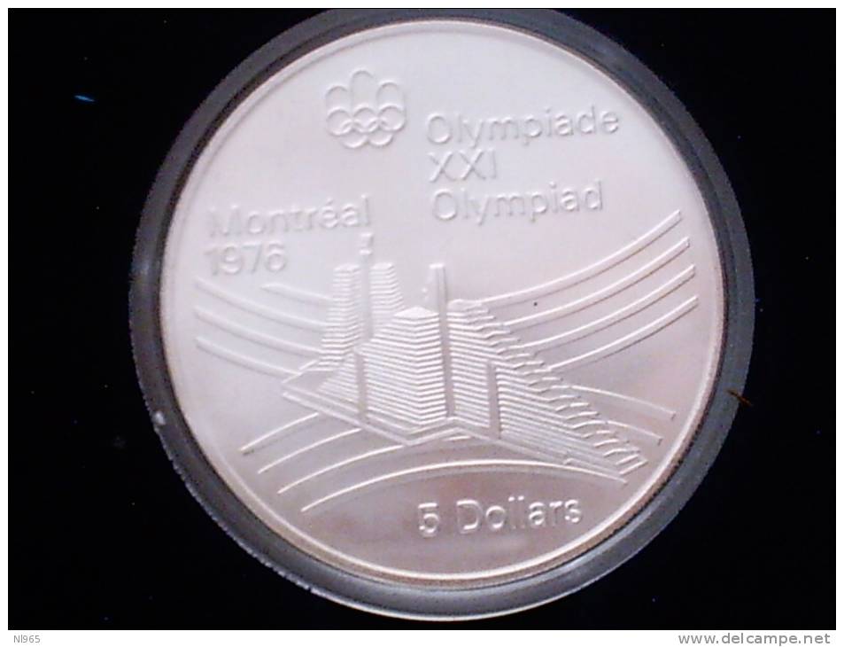 CANADA  1976 OLIMPIADI MONTREAL  OLYMPIC GAME VILLAGG OLIMPICO  ( OLYMPIC VILLAGE ) 5 SILVER DOLLARS  In ARGENTO FDC UNC - Canada