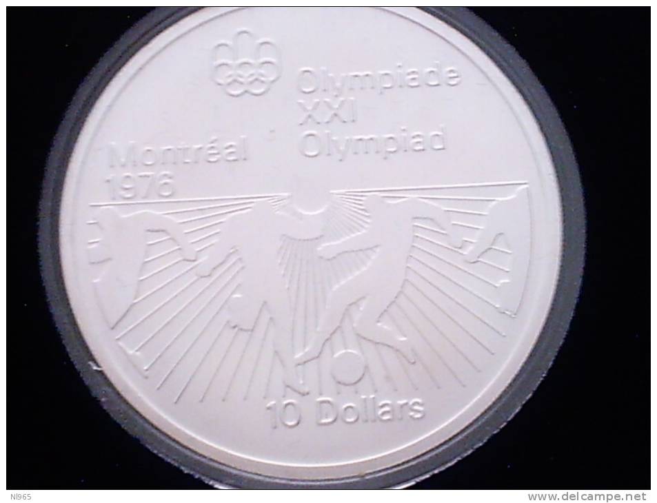 CANADA  1976 OLIMPIADI MONTREAL  OLYMPIC CALCIO  ( FOOTBALL )  10 SILVER DOLLARS  In ARGENTO FDC UNC - Canada