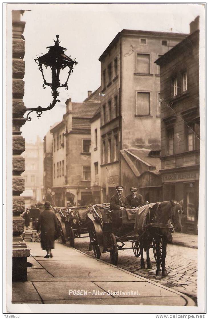 Posen Alter Stadtwinkel Pferde Kutsche Fiaker Kutscher In Uniform Marcin Plenzler Geschäft Gegenüber 17.6.1940 - Posen