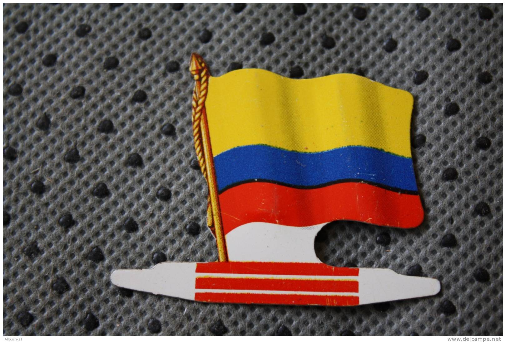 COLOMBIE DRAPEAU FLAG BANDIERA &#931;&#919;&#924;&#913;& I Ota;&#913; FLAGGA-TOLE PLIABLE-PUB L´ALSACIENNE BISCUIT REPLI - Autres & Non Classés