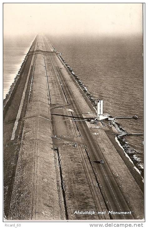 Cpa, Pays Bas Grande Digue De L'ijselmeer - Den Oever (& Afsluitdijk)