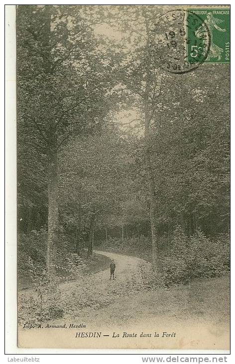 HESDIN - La Route Dans La Forêt  PRIX FIXE - Hesdin