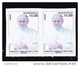 B)2005 HONDURAS SCNC1188-A POPE/WEARNG WHITE VESTMENTS MNH IMPERFORATE PAIR - Honduras
