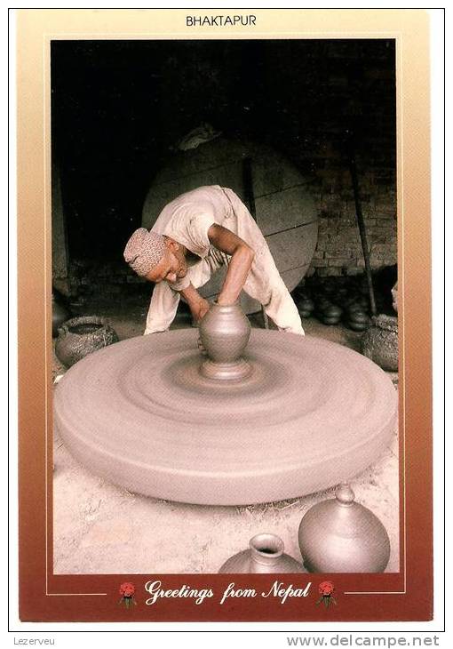 CPM NEPAL POTTERY  POTERIE POTIER BHAKTAPUR POTTER TOPFER (NON ECRITE) - Nepal