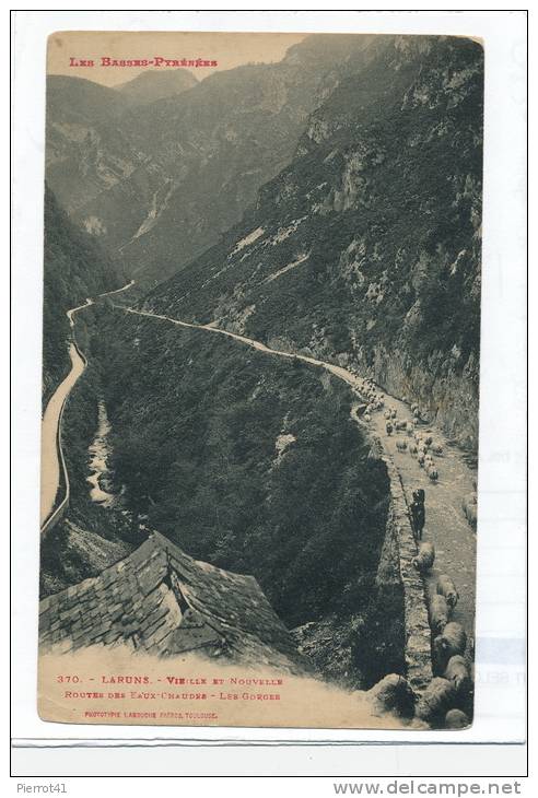 LARUNS -Vieille Et Nouvelle Routes Des Eaux-Chaudes - Les Gorges (moutons) - Laruns