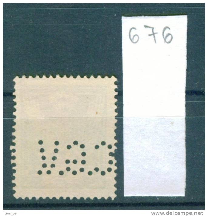 25K676 // - C.G.V. - Perfin Perfores Perforiert Perforati Perforadas Czechoslovakia Tchecoslovaquie Tschechoslowakei - Perforiert/Gezähnt