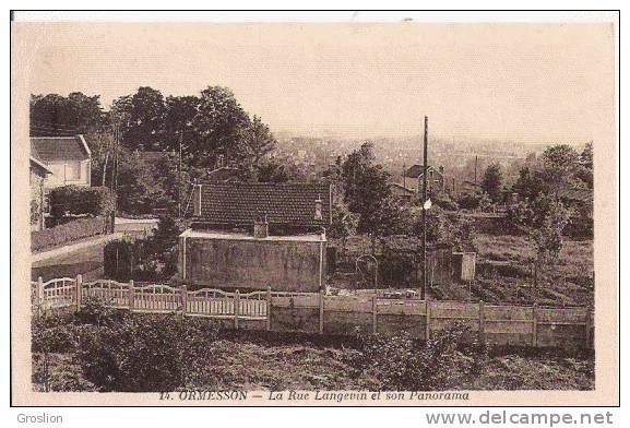 ORMESSON 14 LA RUE LANGEVIN ET SON PANORAMA 1938 - Ormesson Sur Marne