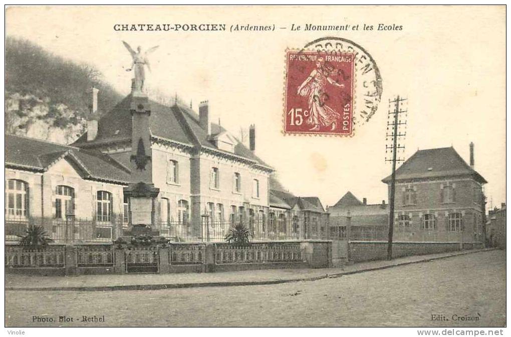 Ardennes: Réf : D 08-1143 : Château-Porcien Monument Et écoles - Chateau Porcien