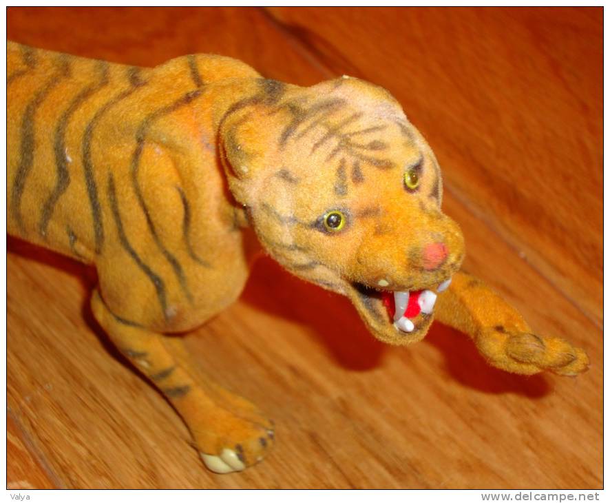 Ancienne Figurine TIGRE A DENTS DE SABRE - Sonstige & Ohne Zuordnung