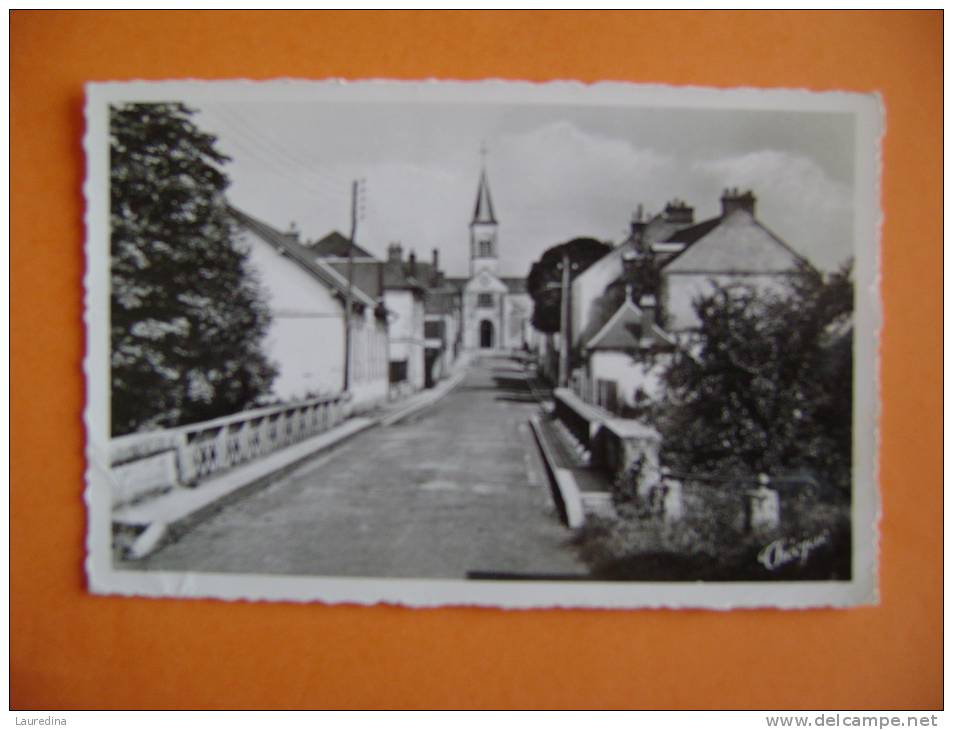 CPSM  CHATILLON EN BAZOIS  N°65-4 RUE ADRIEN LA.............  - ECRITE EN 1955 - Chatillon En Bazois