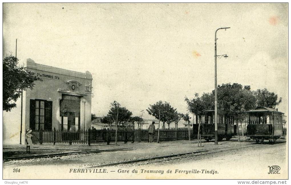 FERRYVILLE...GARE DU TRAMWAY DE FERRYVILLE-TINDJA AVEC TRAINS.....CPA ANIMEE.. - Zambie