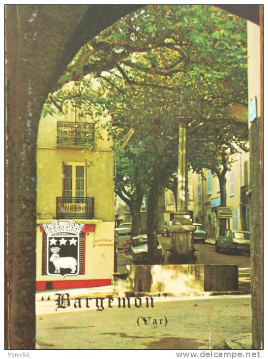 83 - BARGEMON - Fontaine - Place Ph. Chauvier - Bargemon