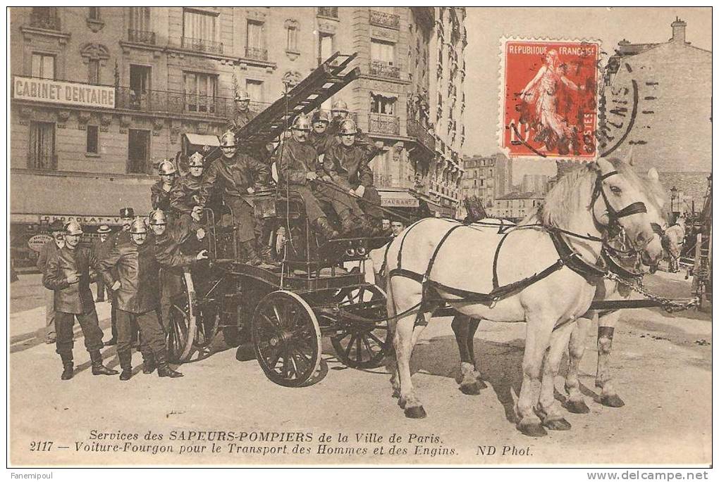 SERVICES DES SAPEURS POMPIERS De La Ville De Paris. Voiture-Fourgon Pour Le Transport Des Hommes Et Des Engins - Feuerwehr