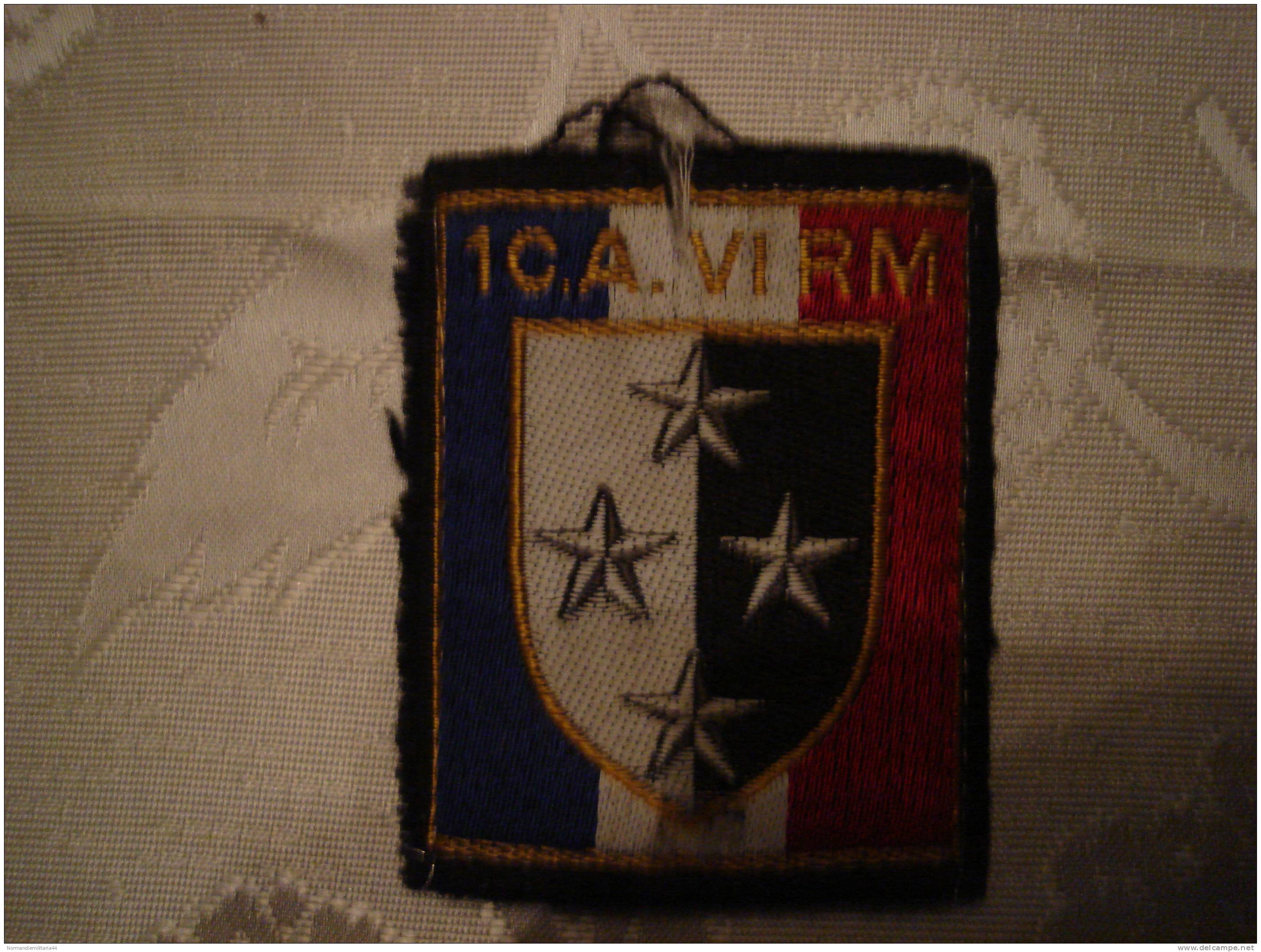 Insigne Du 1 Corp D' Armée 6 Region Militaire - Patches