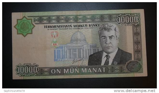 TURQUIE - Billet De 10.000 Manat  – 2003 - N° BE4441105 - Turkmenistan