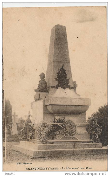 CHANTONNAY - Le Monument Aux Morts - Chantonnay