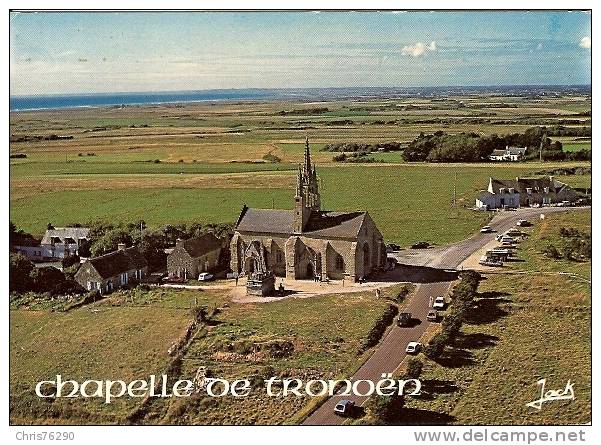 CPM 29 SAINT JEAN TROLIMONT Chapelle De Tronoën Vue Aérienne Route - Saint-Jean-Trolimon