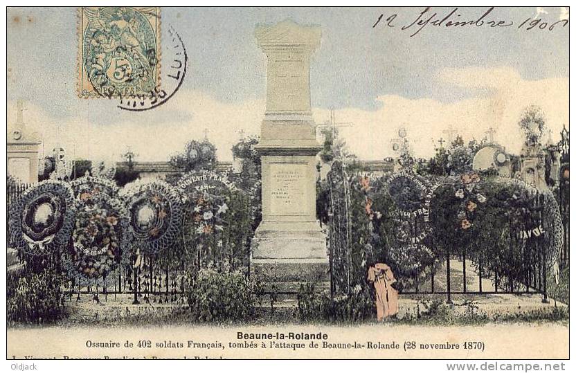 BEAUNE-la-ROLANDE Ossuaire De 402 Soldats Français - Beaune-la-Rolande