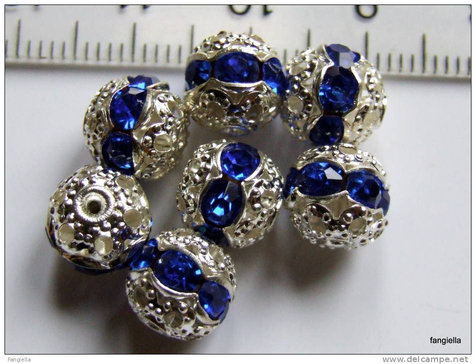 Lot De 2 Perles Boules Ciselées - Strass En Véritable Cristal Swarovski - Sapphire 8mm - Perlen