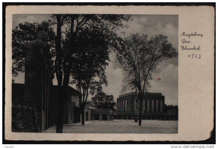 AK Magdeburg, Der Ehrenhof, Gel Frankiert 1937 - Magdeburg