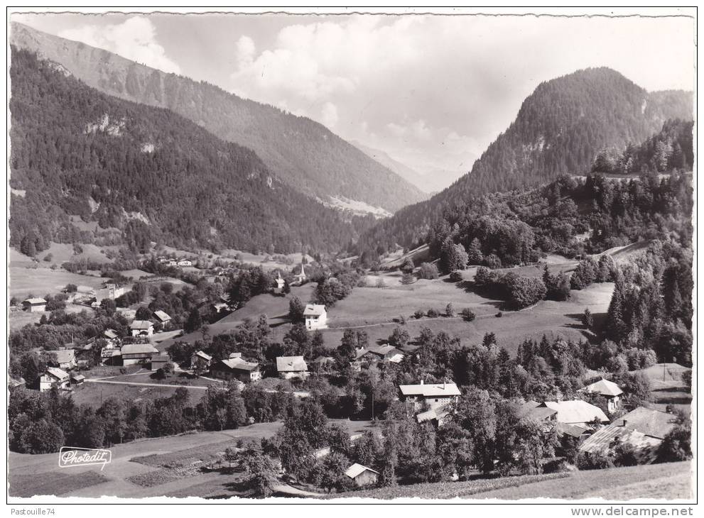 SAINT-JEAN  D´ AULPH (Haute-Savoie).  - Le Village De La Borne Et La Riante Vallée De La Dranse - Saint-Jean-d'Aulps