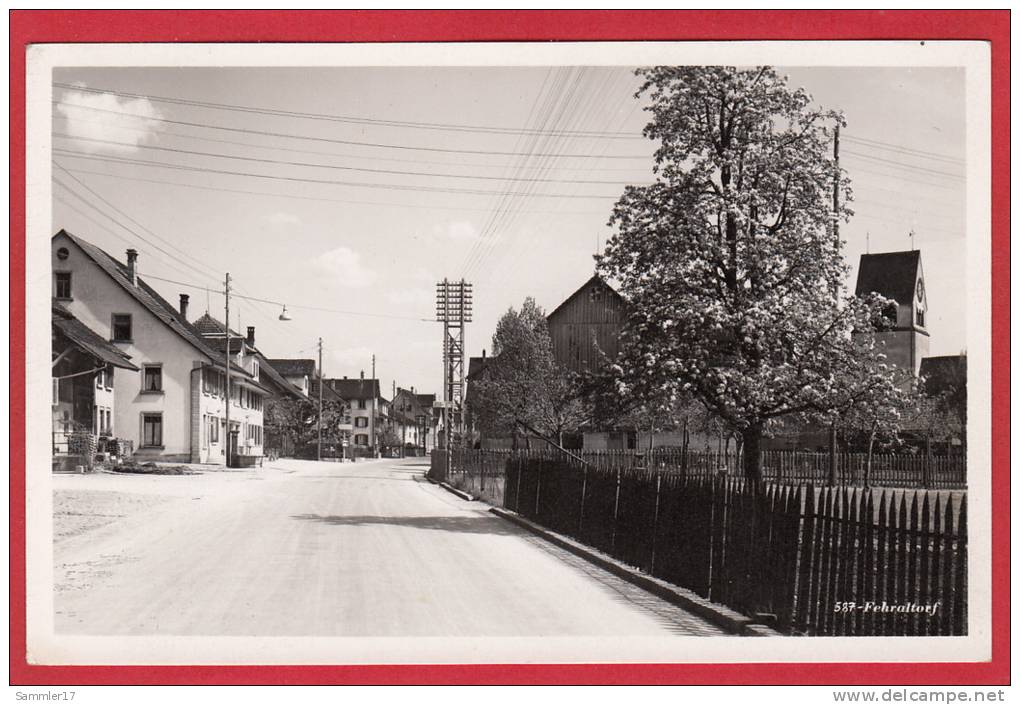 FEHRALTORF, STRASSENANSICHT MIT KIRCHE - Fehraltorf