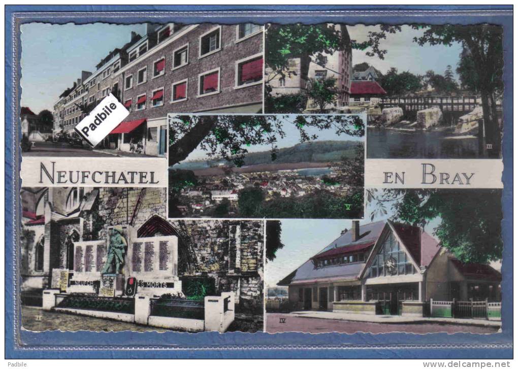 Carte Postale 76. Neufchatel-en-Bray  Le Moulin Bleu  La Gare Le Monument Aux Morts Très Beau Plan - Neufchâtel En Bray