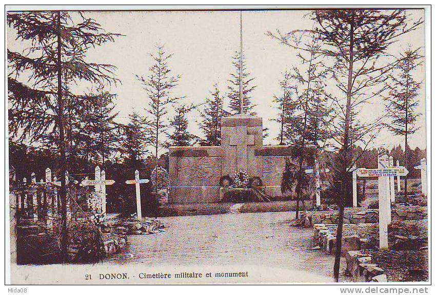 67. DONON. CIMETIERE MILITAIRE ET MONUMENT - Cimetières Militaires