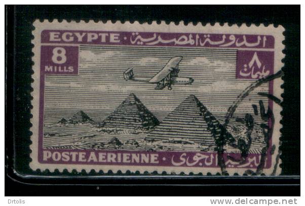 EGYPT / 1933 / AIRMAIL / AIRPLANE / HANDLEY PAGE H.P.42 OVER PYRAMIDS / POST MARK / TANTA / VF USED . - Usados