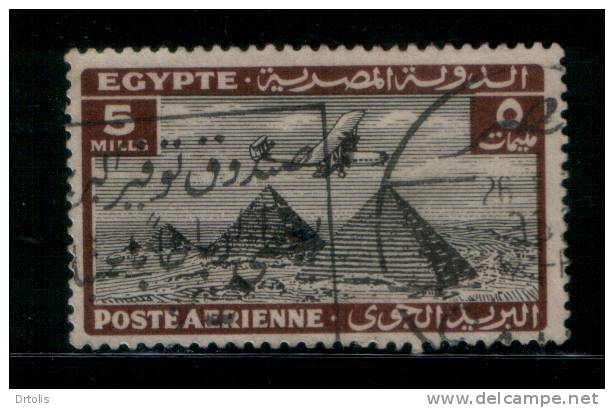 EGYPT / 1933 / AIRMAIL / AIRPLANE / HANDLEY PAGE H.P.42 OVER PYRAMIDS / POST MARK / ADVERTISING / VF USED . - Usados