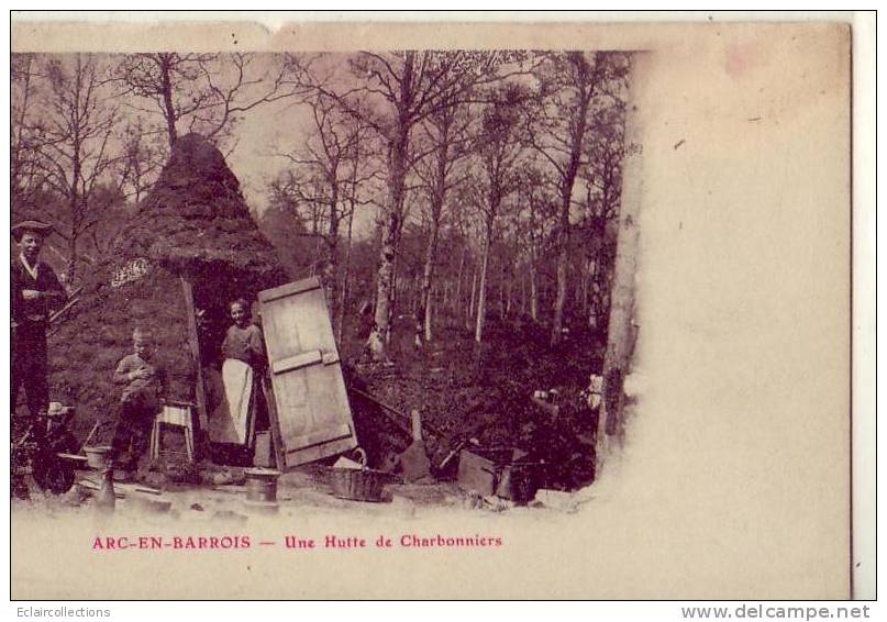 Haute-Marne      Arc En Barrois        Une Hutte De Charbonniers        ( Voir Scan Et/ou Annotation ) - Arc En Barrois