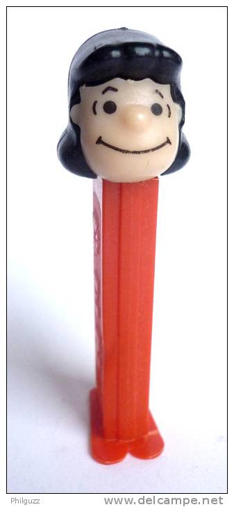 PEZ PIED FIN - THIN FEET 3942683 - PEANUTS LUCIE - PEYO 80s - Pez