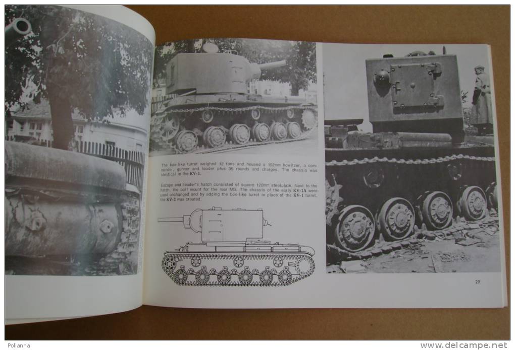 PBB/46 SOVIET PANZERS Squadron/signal 1973/carri Armati - Anglais