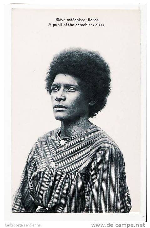 Papouasie Nouvelle Guinée RORO Eleve CATECHISTE Papua Pupil Of The CATECHISM Class 1920s Missionnaires ISSOUDUN CPDOM - Papua-Neuguinea