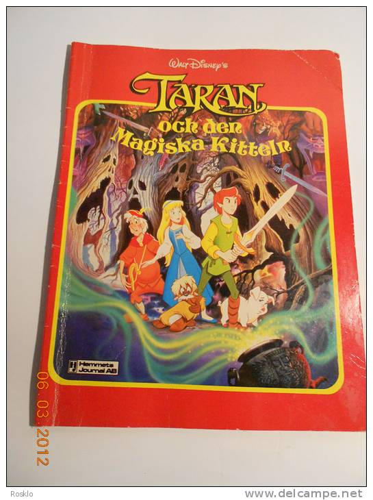 BD / TARAN / OCH DEN MAGISKA KITTELN / 1986 / ED HEMMETS JOURNAL AB - Skandinavische Sprachen