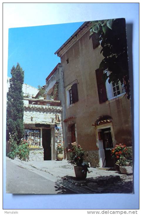 D 83 - Le Castellet - Place Du Maréchal Ferrand - Le Castellet